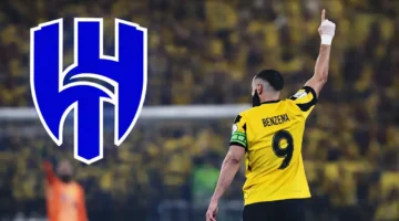 استقبال حافل.. بنزيما يصل الرياض بقميص الهلال لبدء مشواره مع الزعيم